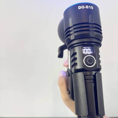 DG-B10 Uma mão de operação UV Light Spray Can Holder 57.4mW/cm2 365nm NDT Fluorescente Testing Bracket Fit Ultravioleta lanterna