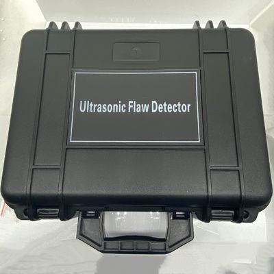 Máquina Detectora de Defeitos por Ultrassom FD580
