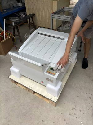 Tempo de desenvolvimento de 20 a 60 segundos Detector de falhas de raios X NDT / Processador de desenvolvimento de filme HDL-P17A com capacidade de tanque de medicamentos fixos