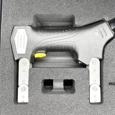 With Waterproof Performance Handheld AC Yoke Magnetic Flaw Detector UV Lamp & White Light 